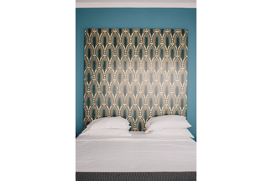 Testiera Letto per Boutique Hotel Paseo 206 - L'Avana - Cuba | 2017 | Realizzato per Bludiprussia - Atelier del Colore e Design - Roma