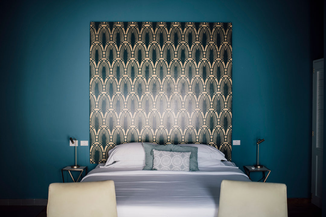 Testiera Letto per Boutique Hotel Paseo 206 - L'Avana - Cuba | 2017 | Realizzato per Bludiprussia - Atelier del Colore e Design - Roma